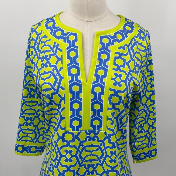Gretchen Scott Designs Split Neck Top Geometric Printed Green Blue Womens Small - Picture 3 of 9